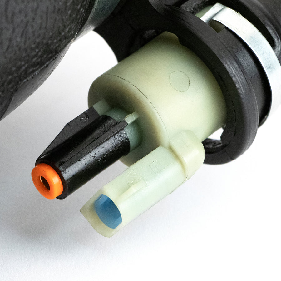 Air Strut - Ford Expedition/Lincoln Navigator 2003-2006 Front Bag Master Air Suspension